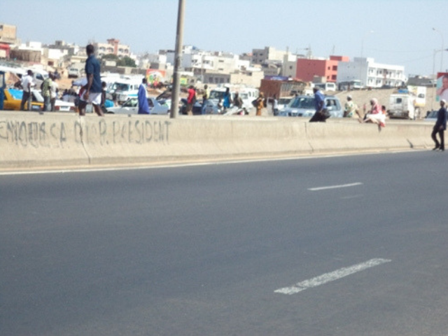 Article : Dakar: Des images qui choquent sur l’autoroute